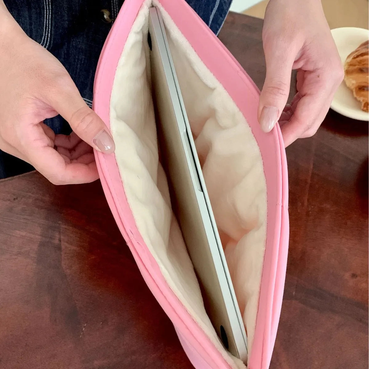 Quilted Puffy Laptop Sleeve Case for 13-15.6 Inch MacBook Air/Pro, Lenovo, HP Notebooks and more!